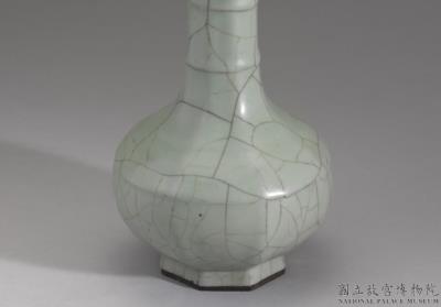 图片[3]-Octagonal vase with dish-shaped-mouth in celadon glaze, Southern Song to Yuan dynasty, 1279-1368-China Archive